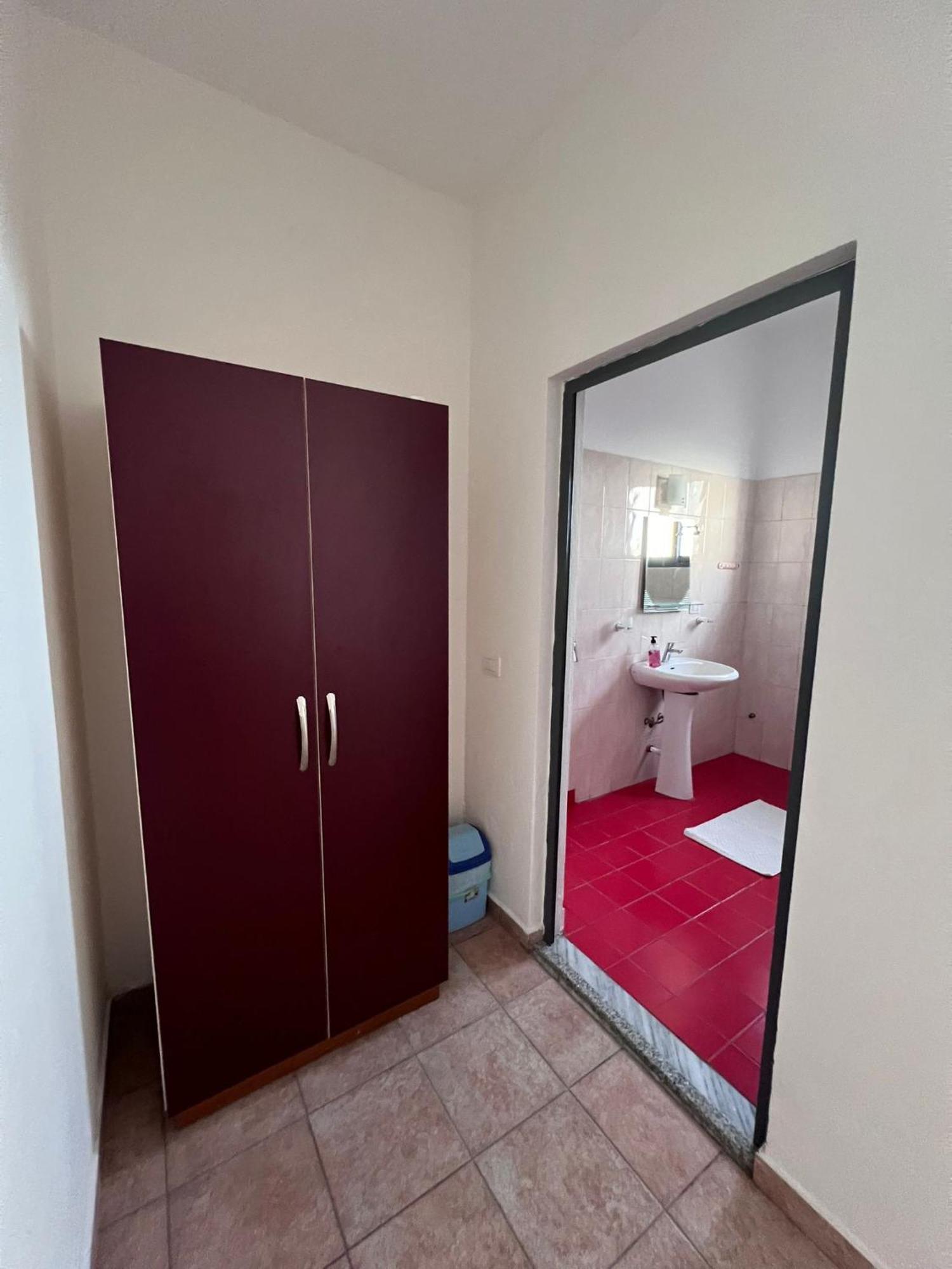 Hostel Internacional Grilë Zewnętrze zdjęcie