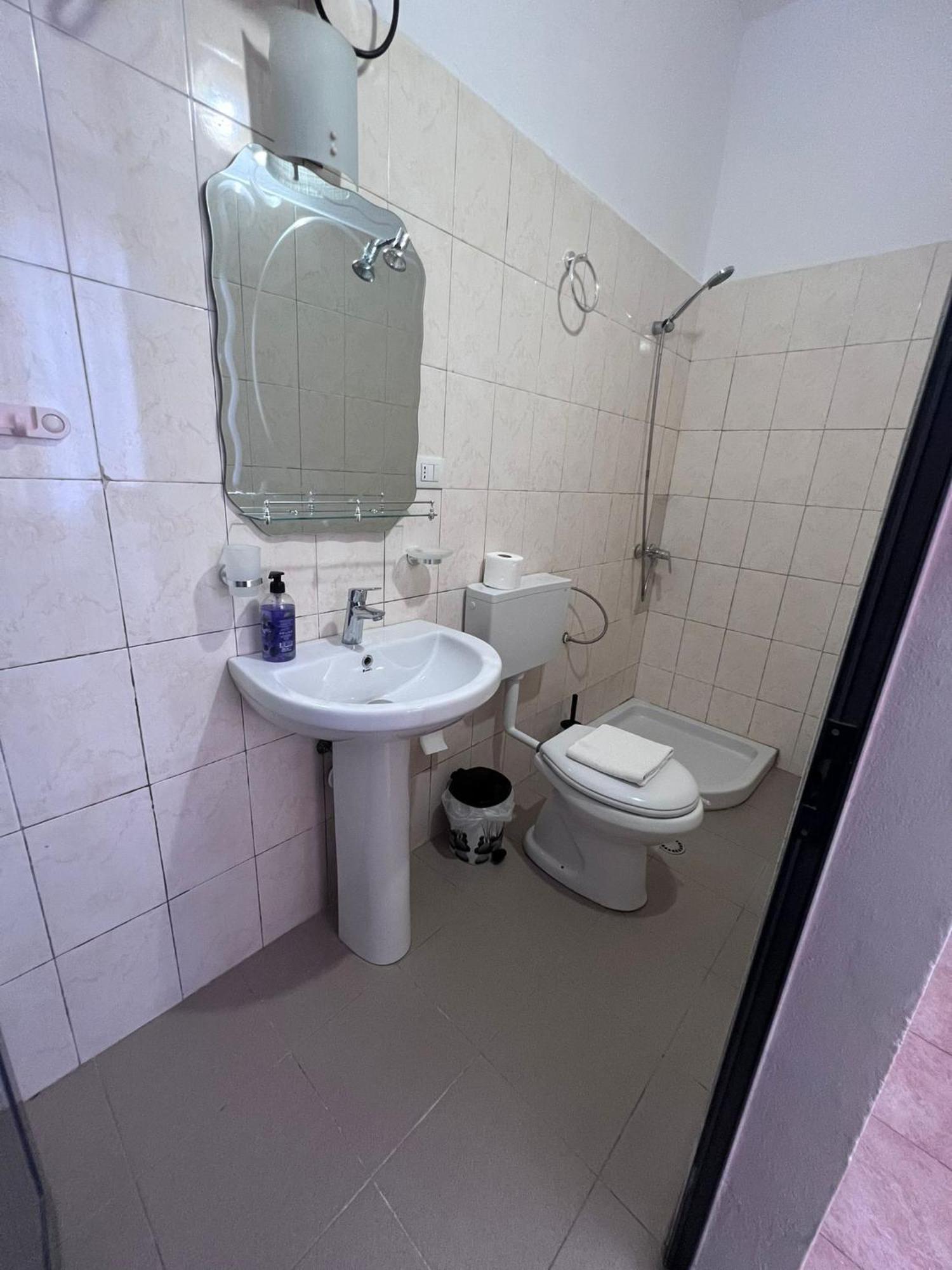 Hostel Internacional Grilë Zewnętrze zdjęcie