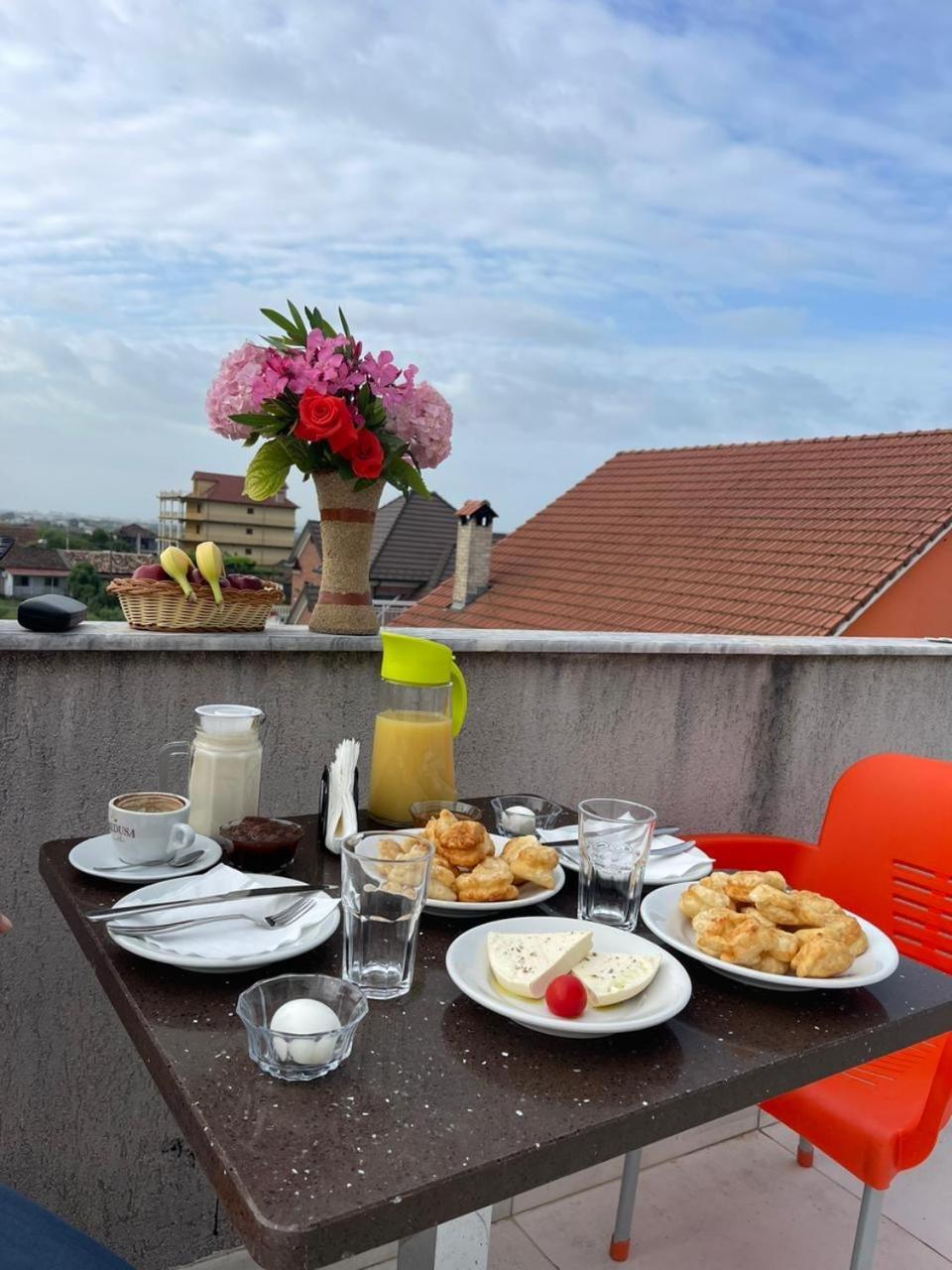 Hostel Internacional Grilë Zewnętrze zdjęcie