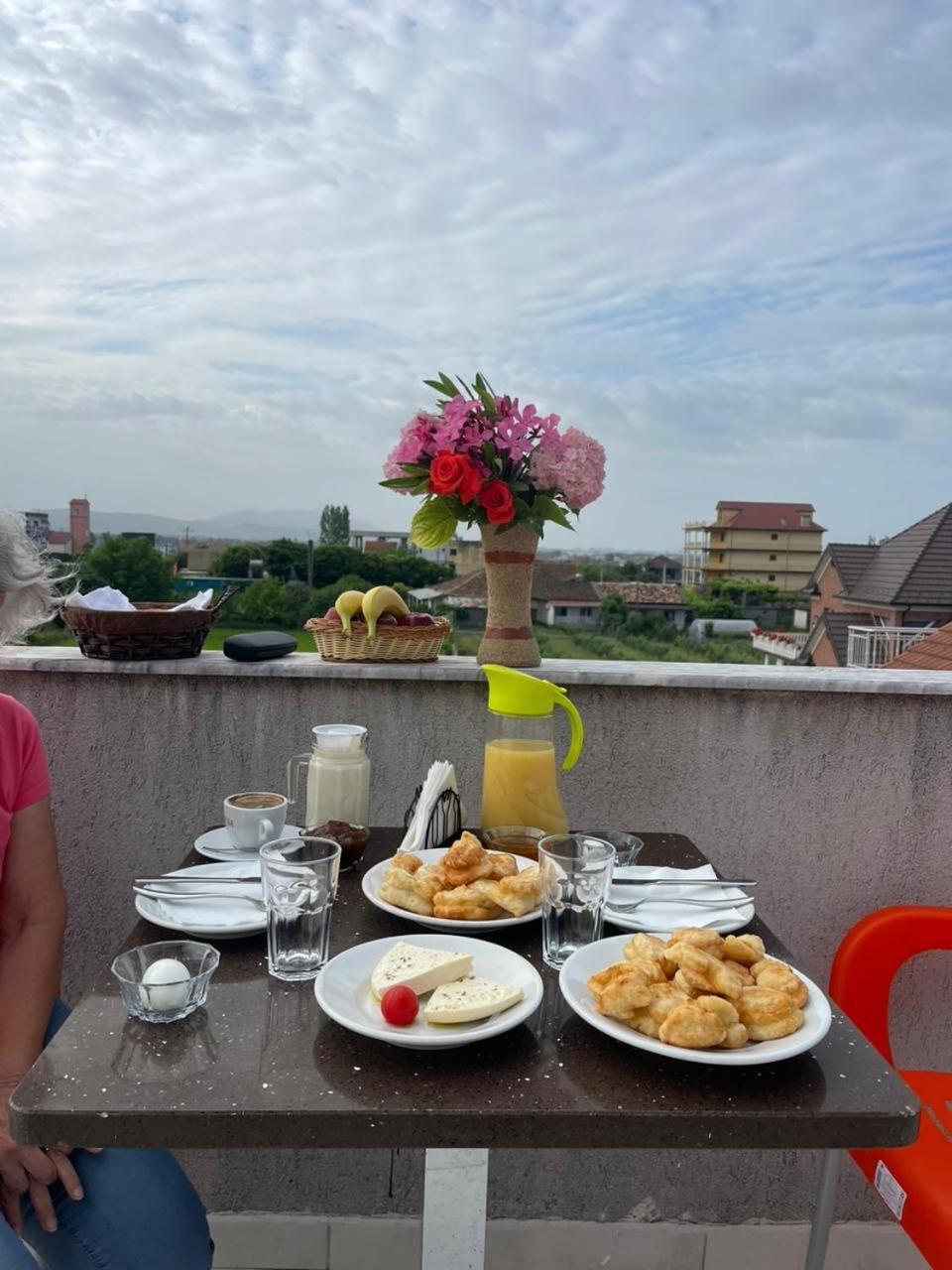 Hostel Internacional Grilë Zewnętrze zdjęcie