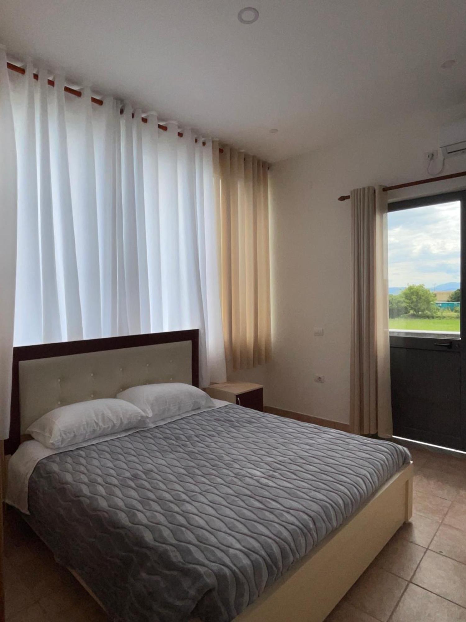 Hostel Internacional Grilë Zewnętrze zdjęcie